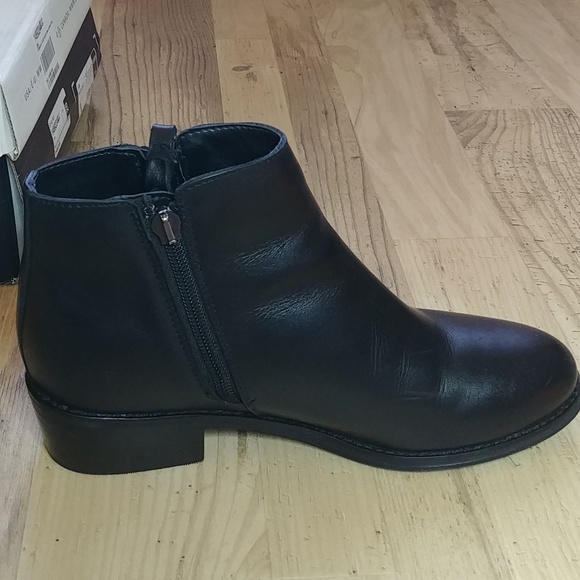 NIB Blondo Leather Ankle Booties 8 Waterproof - Picture 5 of 16